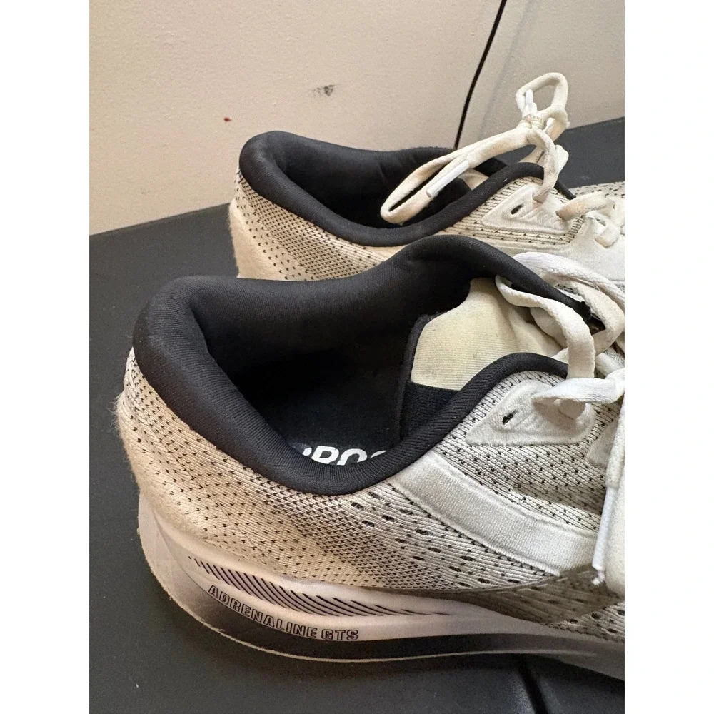 Brooks Adrenaline GTS 23 White Black Running Shoes 1204261B126 Womens 11